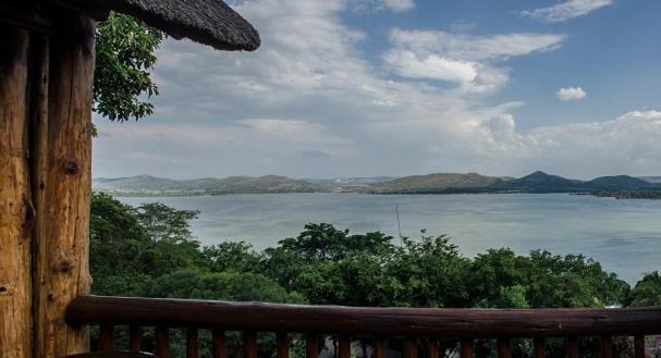 Hartbeespoortdam Lodge Buitenkant foto